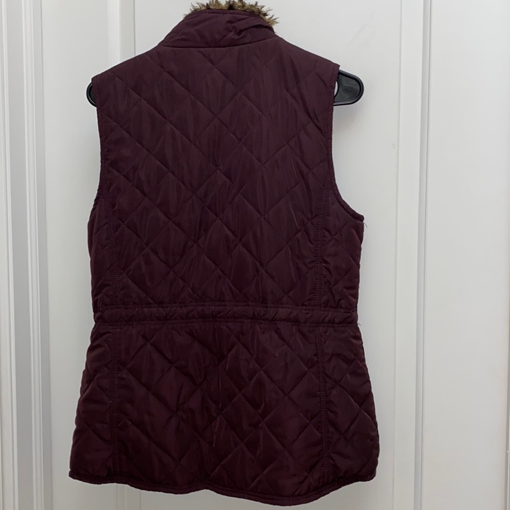 Adrienne Vittadini Burgundy Quilted Utility Vest Faux Fur Lined Snap Zip Medium - Picture 9 of 11